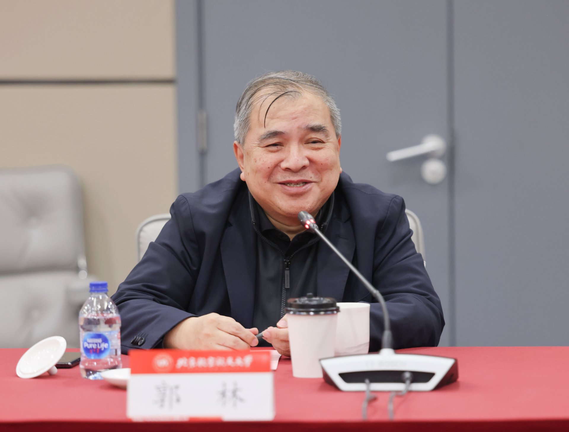 气氛热烈而温馨