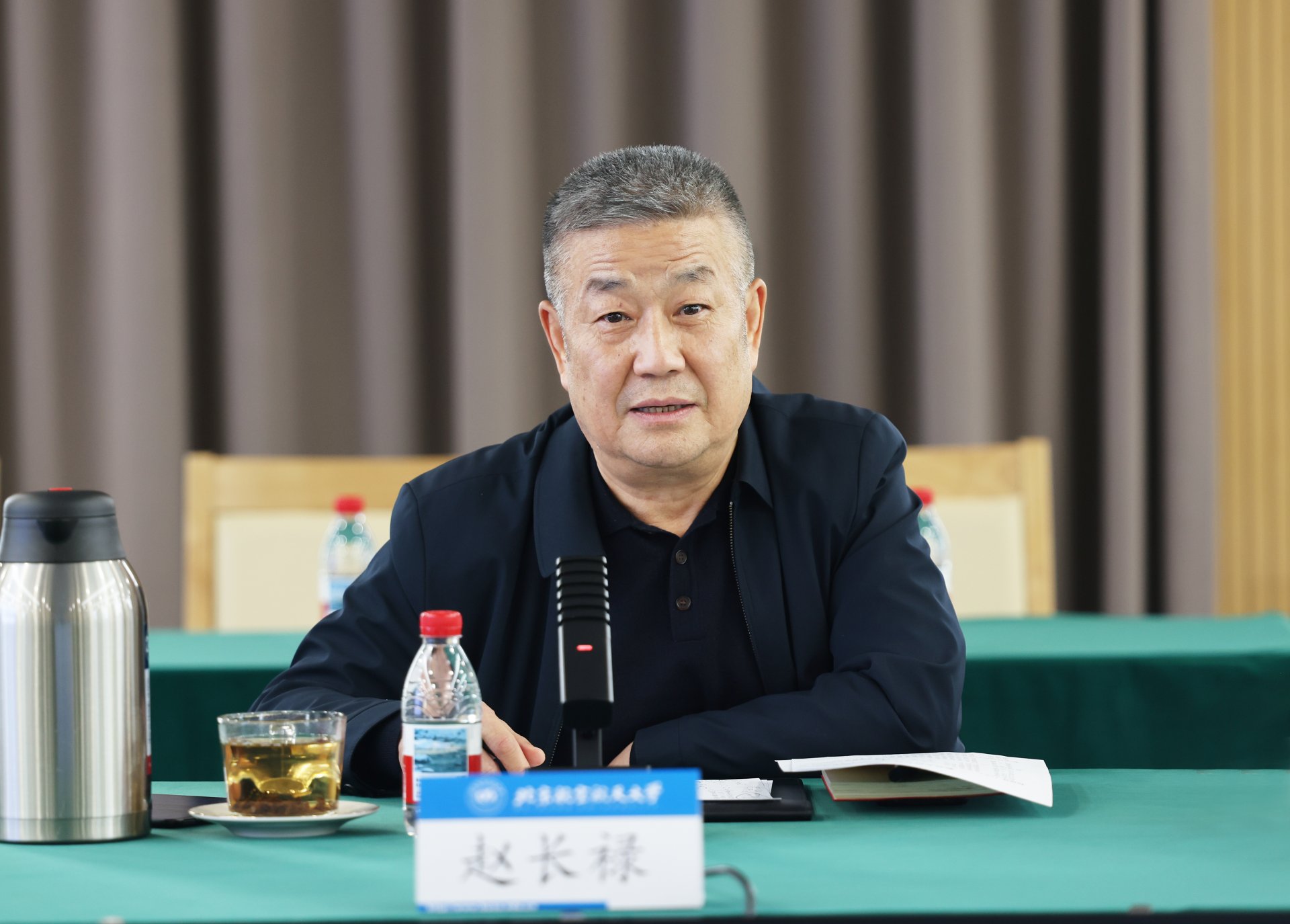 聚焦党的建设和一流治理