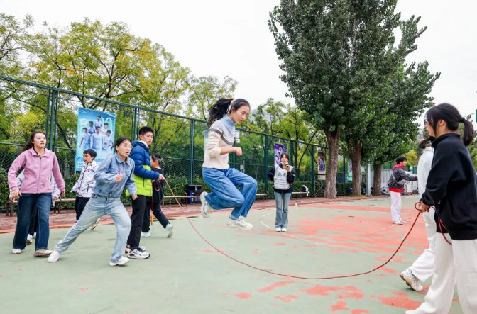 拼搏手机版下载官方网站副书记刘树春