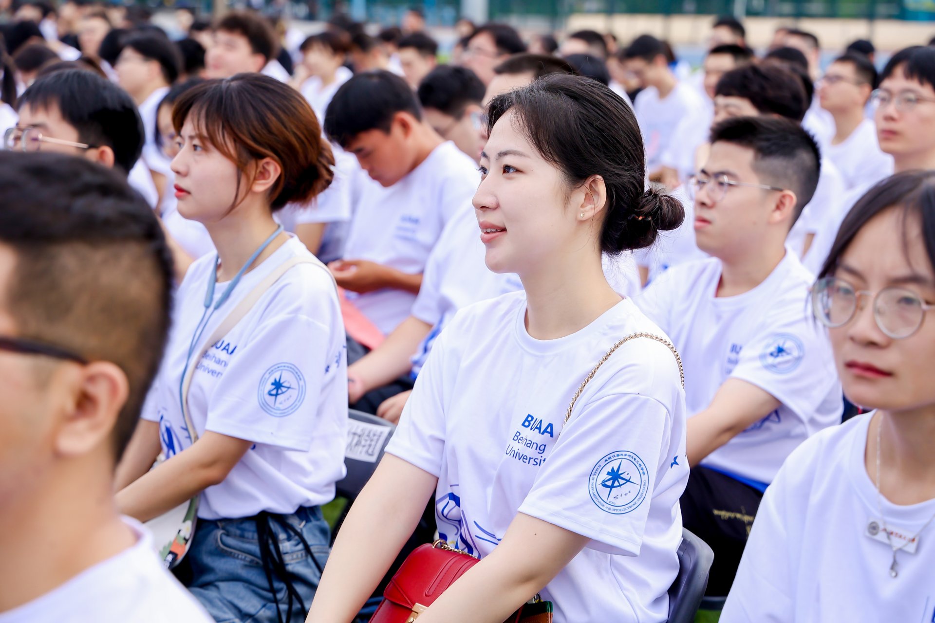 亲爱的同学们、老师们: