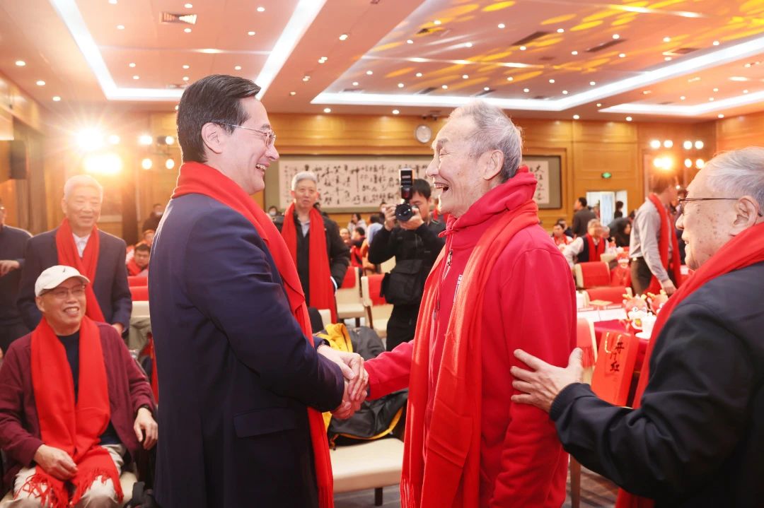 拼搏手机版下载正规渠道部分老领导