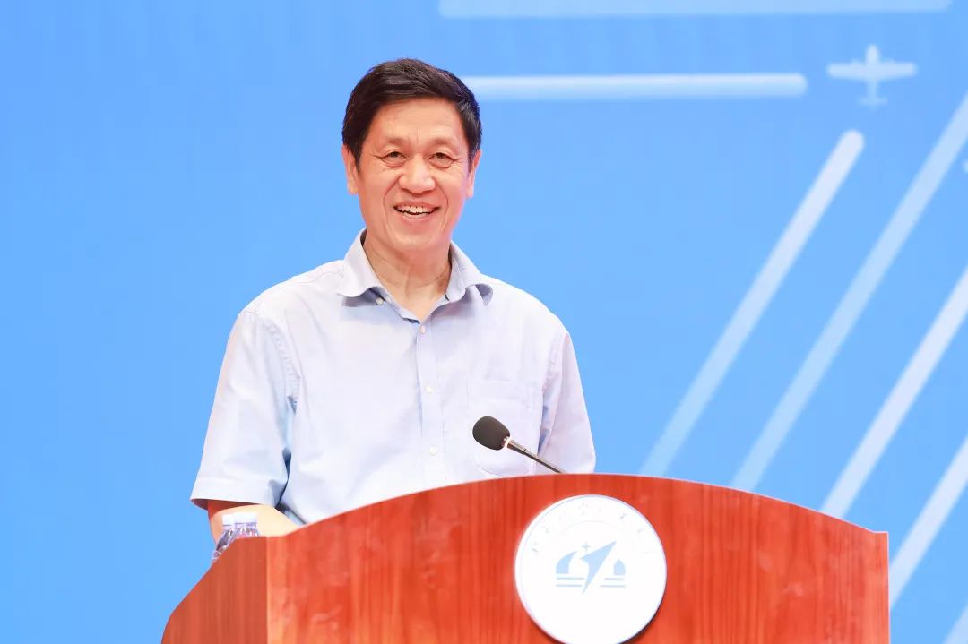 以建校70周年为契机