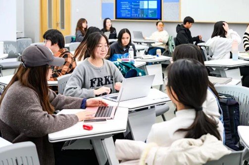 崇尚卓越学术成就”的浓郁氛围